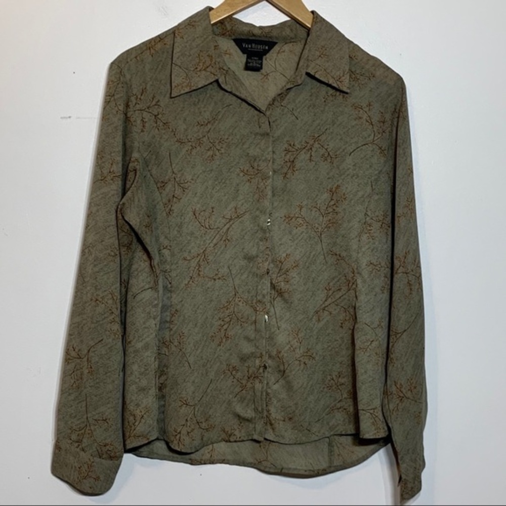 EUC Vintage Van Heusen Floral Button Down Blouse